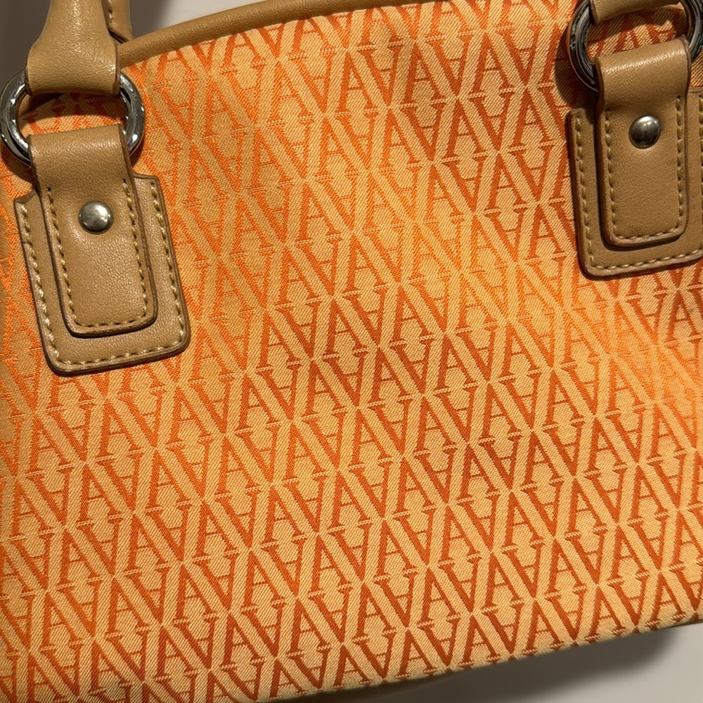 HANDBAG - Picture 4 of 9